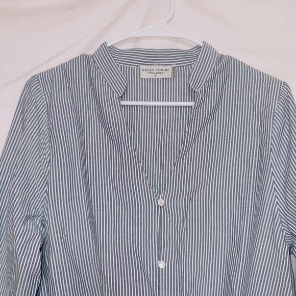 Dress Forum Blue White Striped Long Sleeve Button Up Tie Front Shirt size medium - Picture 4 of 7